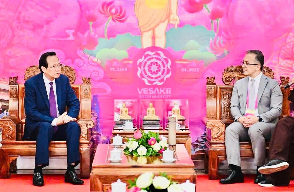 Bộ Trưởng Bộ Dân tộc và Tôn giáo Đào Ngọc Dung tiếp ngoại giao Chủ tịch Ủy ban Nhà nước về các tổ chức tôn giáo tại Azerbaijan Bộ Trưởng Bộ Dân tộc và Tôn giáo Đào Ngọc Dung tiếp ngoại giao Chủ tịch Ủy ban Nhà nước về các tổ chức tôn giáo tại Azerbaijan