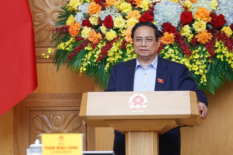 Thủ tướng Phạm MInh Chính nhấn mạnh yêu cầu phải khẩn trương thể chế hóa Nghị quyết của Bộ Chính trị, xây dựng Nghị quyết của Quốc hội để thúc đẩy phát triển kinh tế tư nhân nhanh và bền vững - Ảnh: VGP/Nhật Bắc Thủ tướng Phạm MInh Chính nhấn mạnh yêu cầu phải khẩn trương thể chế hóa Nghị quyết của Bộ Chính trị, xây dựng Nghị quyết của Quốc hội để thúc đẩy phát triển kinh tế tư nhân nhanh và bền vững - Ảnh: VGP/Nhật Bắc