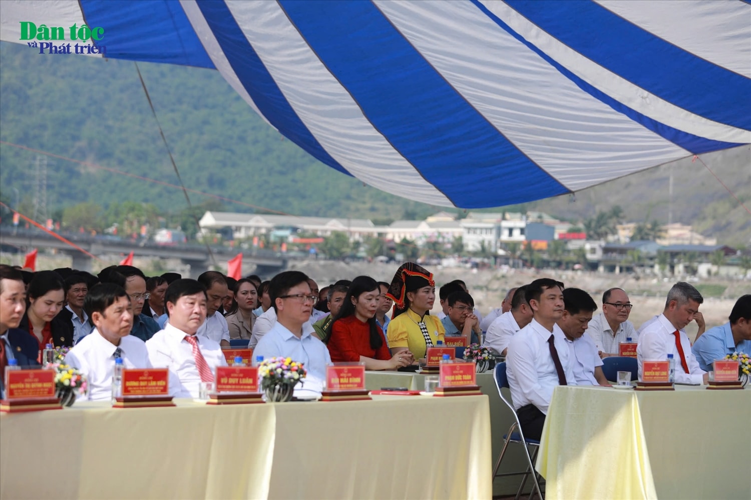 Đại biểu tham dự buổi lễ. Đại biểu tham dự buổi lễ.