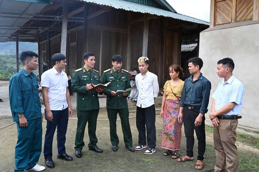 Ngôn ngữ trở thành cầu nối giúp các chiến sĩ Biên phòng gần dân, hiểu dân, là cơ sở để xây dựng vững chắc thế trận lòng dân nơi biên giới Ngôn ngữ trở thành cầu nối giúp các chiến sĩ Biên phòng gần dân, hiểu dân, là cơ sở để xây dựng vững chắc thế trận lòng dân nơi biên giới