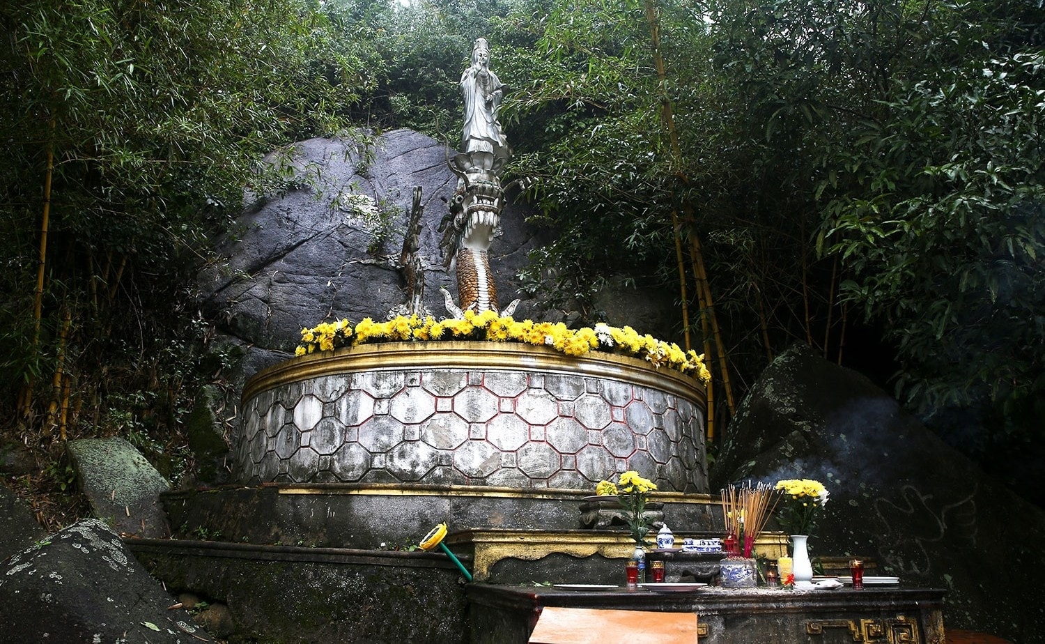 Am Thánh Mẫu linh thiêng