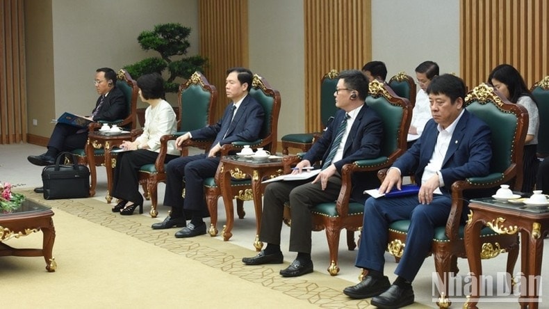Lãnh đạo một số bộ, ngành, cơ quan Việt Nam tham dự buổi tiếp. (Ảnh: TRẦN HẢI)