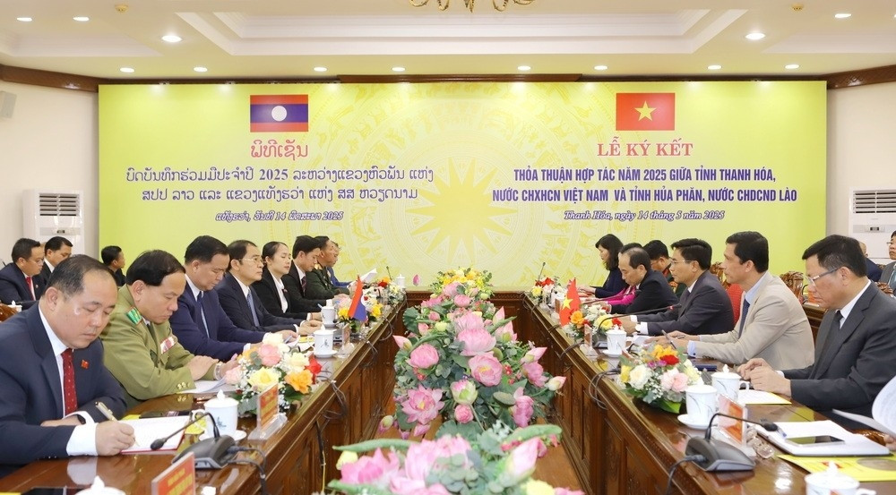 Buổi hội đàm giữa 2 tỉnh Thanh Hóa-Hủa Phăn.(ảnh Minh Hiếu) Buổi hội đàm giữa 2 tỉnh Thanh Hóa-Hủa Phăn.(ảnh Minh Hiếu)