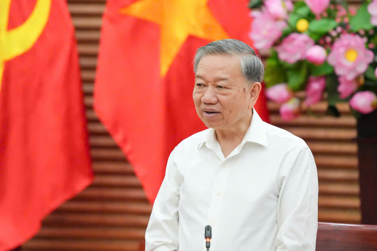 Tổng Bí thư Tô Lâm phát biểu tại buổi làm việc với Ban Thường vụ Tỉnh ủy Nghệ An