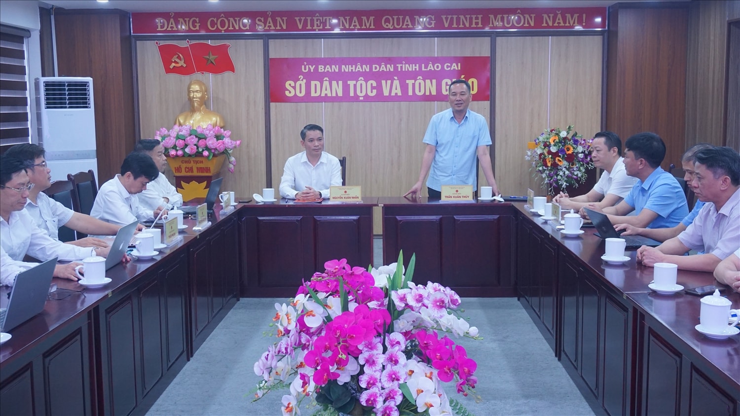 Lãnh đqạo Sở dân tộc và Tôn giáo Yên Bái cơ bản thống nhất phương án sáp nhập hai dơn vị