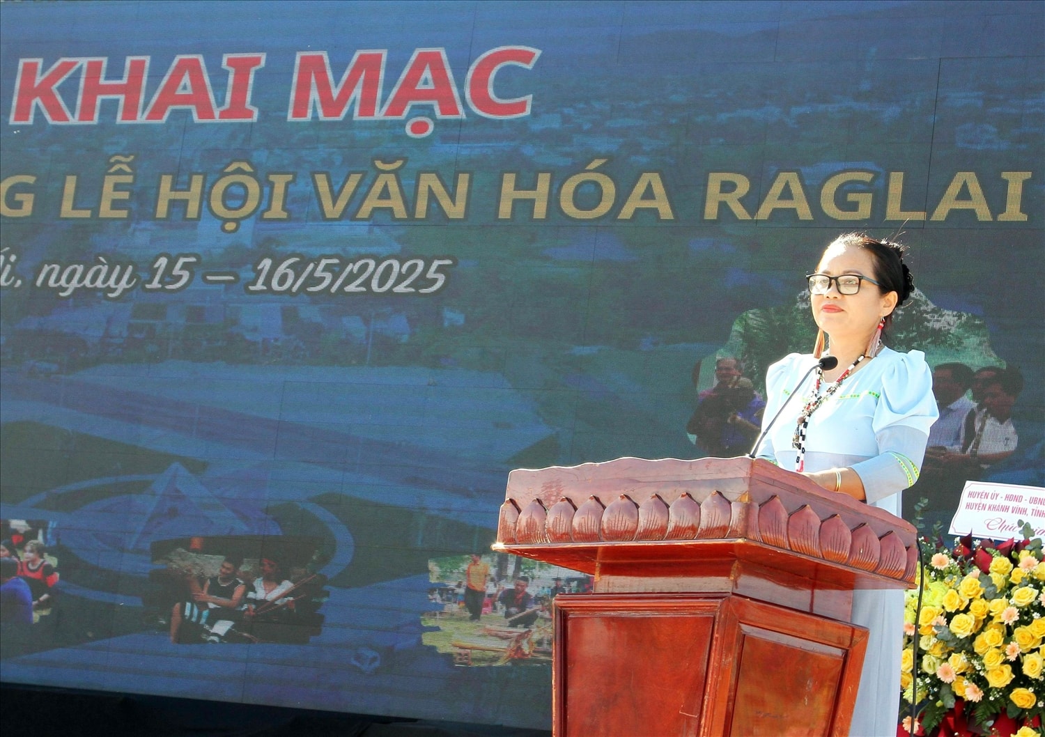 Bà Cấn Thị Hà, Phó Chủ tịch UBND huyện Bác Ái, Trưởng Ban tổ chức Lễ hội Văn hóa Raglay năm 2025.