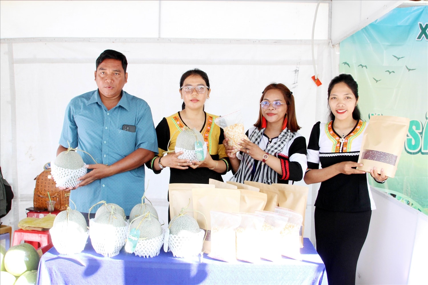 Nông sản đặc thù của đồng bào Raglay xã Phước Tân, huyện Bác Ái. 