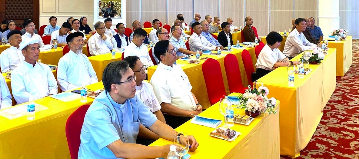 Các đại biểu tham dự Hội nghị