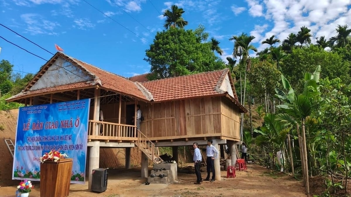 Quảng Ngãi đang tập trung thực hiện chương trình xoá nhà tạm, nhà dột nát theo đúng tiến độ đề ra 