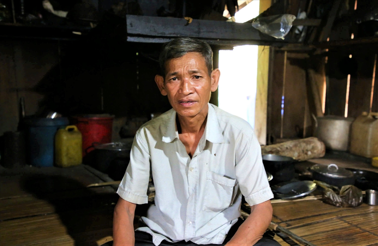 Ông Nguyễn Minh Hải - Người có uy tín ở thôn 3 chia sẻ những khó khăn vì chồng lấn địa giới hành chính.