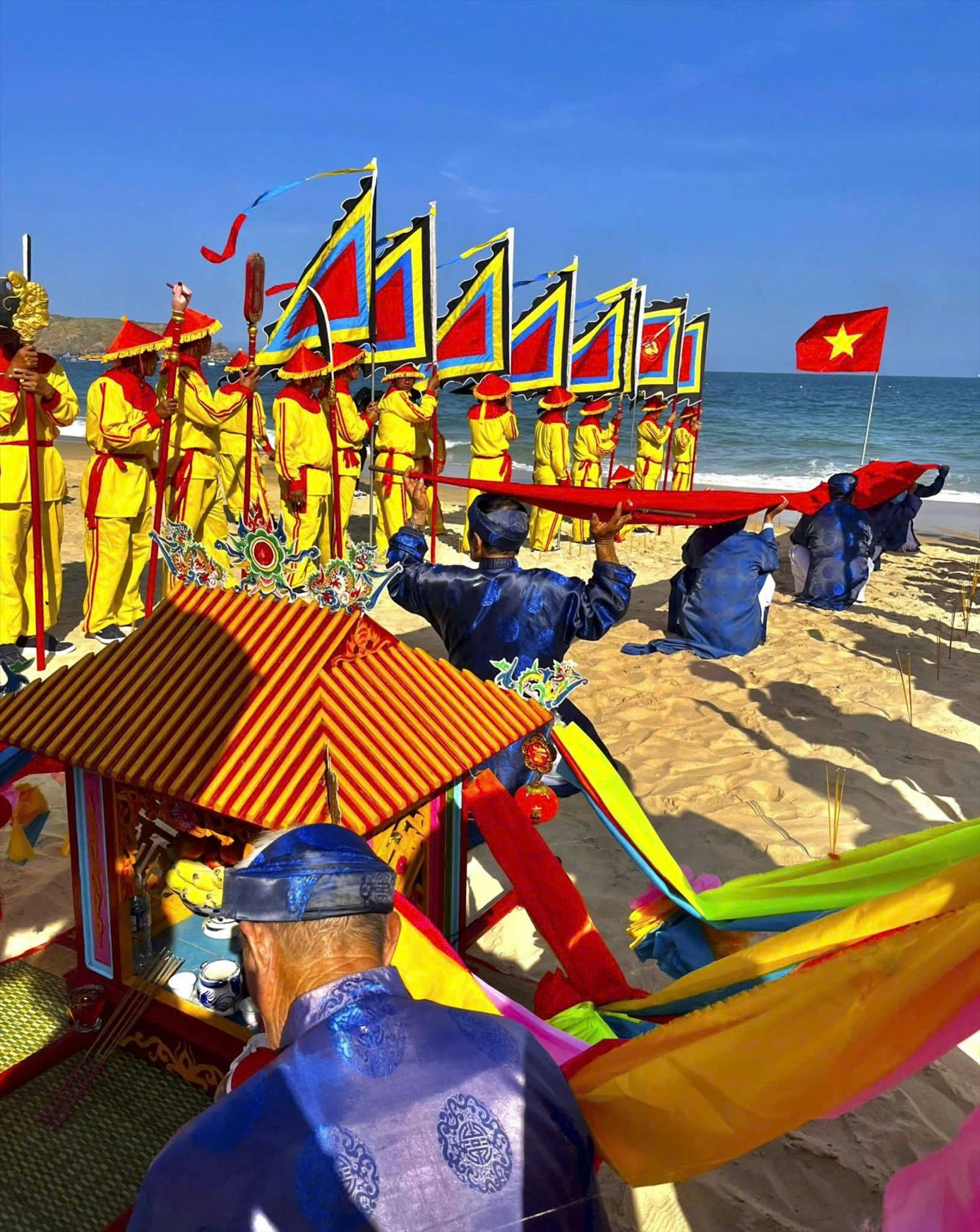 Nghi thức hành lễ rước thần Nam Hải Nghi thức hành lễ rước thần Nam Hải