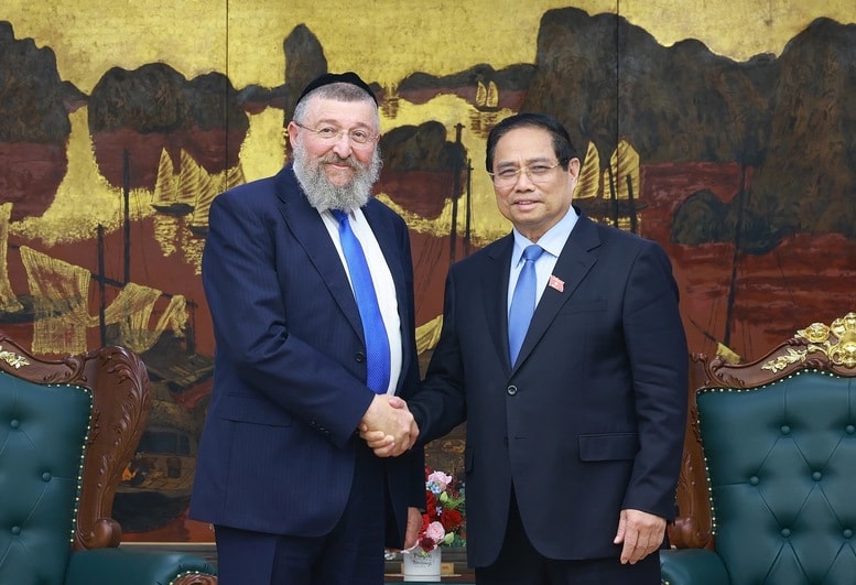 Thủ tướng Phạm Minh Chính tiếp ông Rabbi Yoav Ben Tzur, Bộ trưởng Lao động Israel - Ảnh: VGP/Nhật Bắc