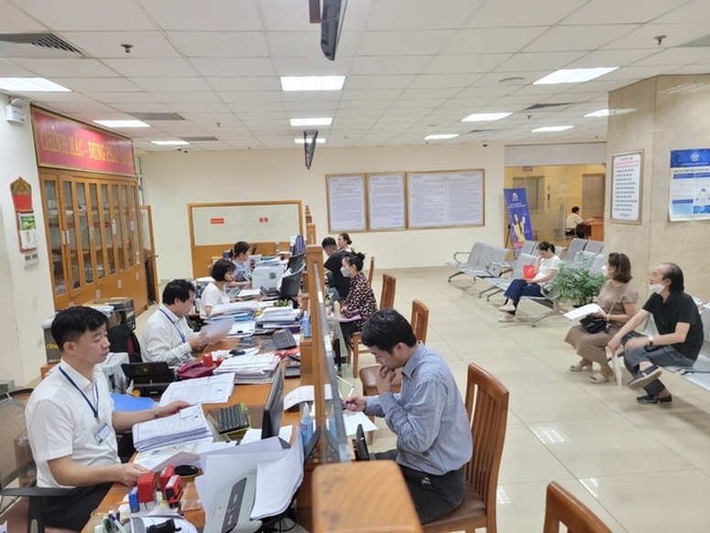 Việc nghiên cứu chuyển đổi mô hình tổ chức chính quyền địa phương  từ 3 cấp thành 2 cấp là điều cần thiết.