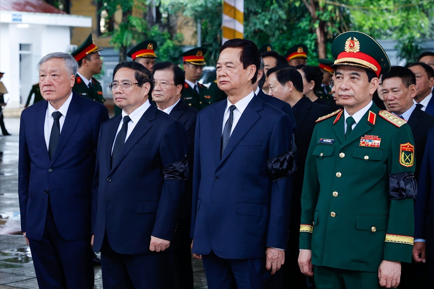 Đoàn Chính phủ nước Cộng hòa xã hội chủ nghĩa Việt Nam do đồng chí Phạm Minh Chính, Ủy viên Bộ Chính trị, Thủ tướng Chính phủ nước Cộng hòa xã hội chủ nghĩa Việt Nam, làm Trưởng đoàn viếng đồng chí Trần Đức Lương, nguyên Chủ tịch nước - Ảnh: VGP/Nhật Bắc