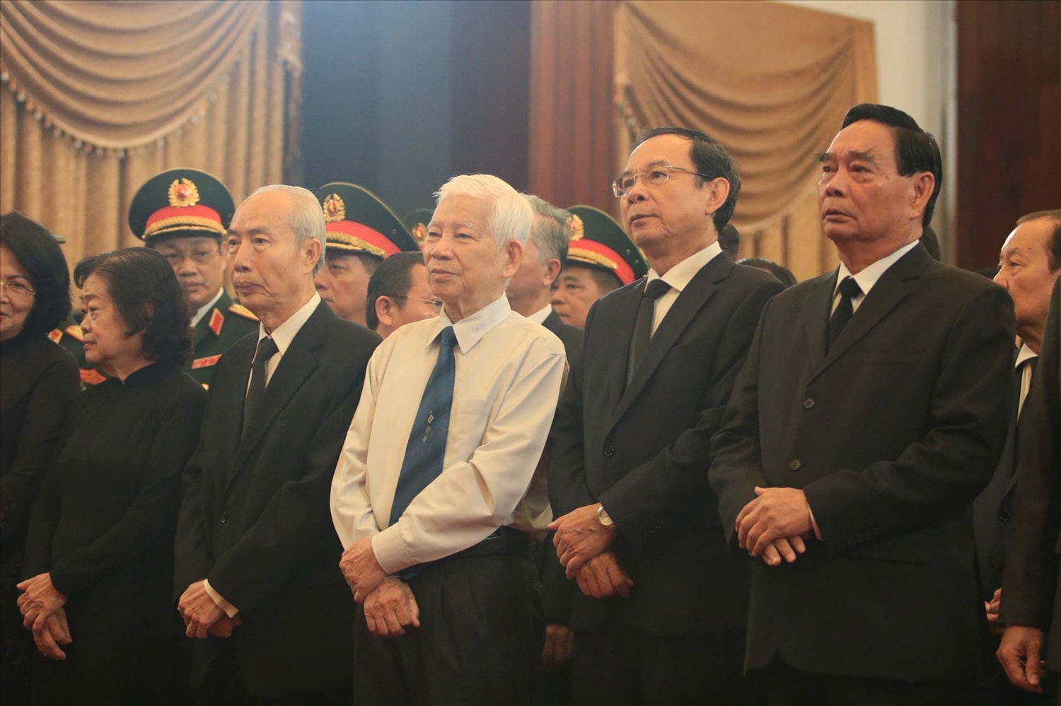 Các lãnh đạo, nguyên lãnh đạo Đảng, Nhà nước tại buổi lễ truy điệu 