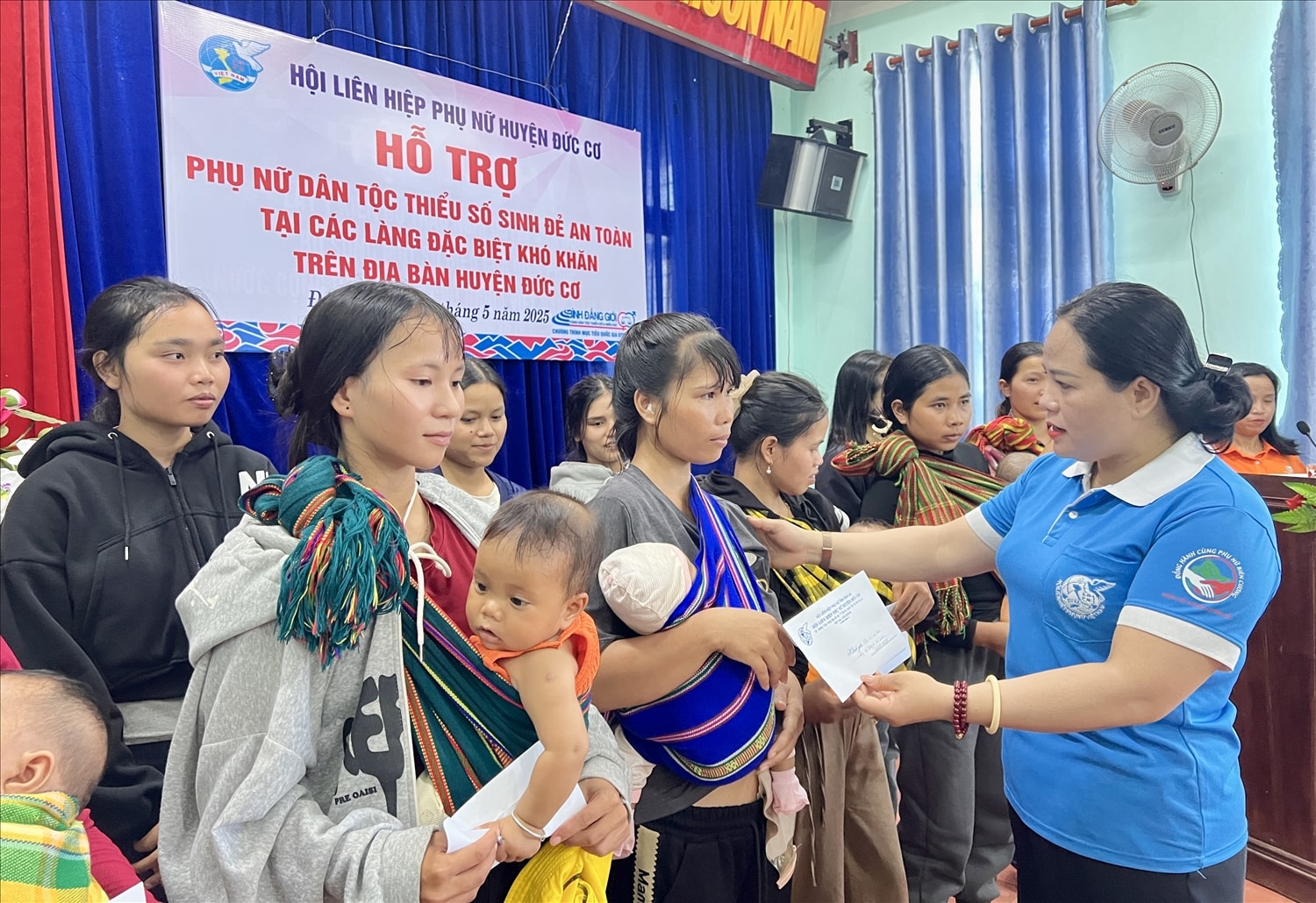 59 phụ nữ là người DTTS ở các làng đặc biệt khó khăn tại Gia Lai được hỗ trợ gói sinh đẻ an toàn