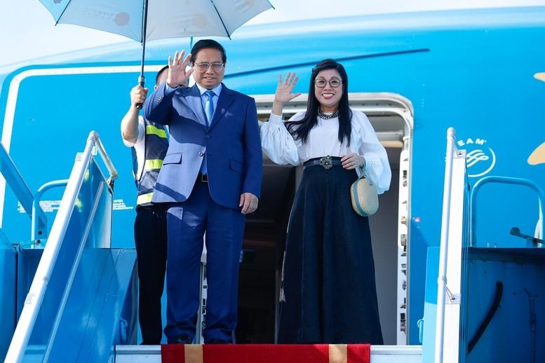 Chiều 28/5, Thủ tướng Phạm Minh Chính và Phu nhân cùng đoàn đại biểu Việt Nam đã về tới Hà Nội, kết thúc tốt đẹp chuyến thăm chính thức Malaysia và tham dự Hội nghị Cấp cao ASEAN lần thứ 46 - Ảnh: VGP/Nhật Bắc