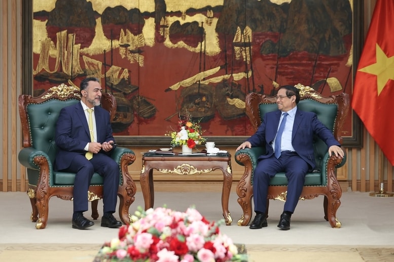 Thủ tướng đề nghị Oman mở rộng, nâng quy mô Quỹ Đầu tư Việt Nam - Oman lên mức 1 tỷ USD để hỗ trợ được nhiều hơn cho nhu cầu đầu tư, phát triển của Việt Nam, phù hợp với quy mô nền kinh tế, với lãi suất phù hợp với điều kiện của Việt Nam - Ảnh: VGP/Nhật Bắc