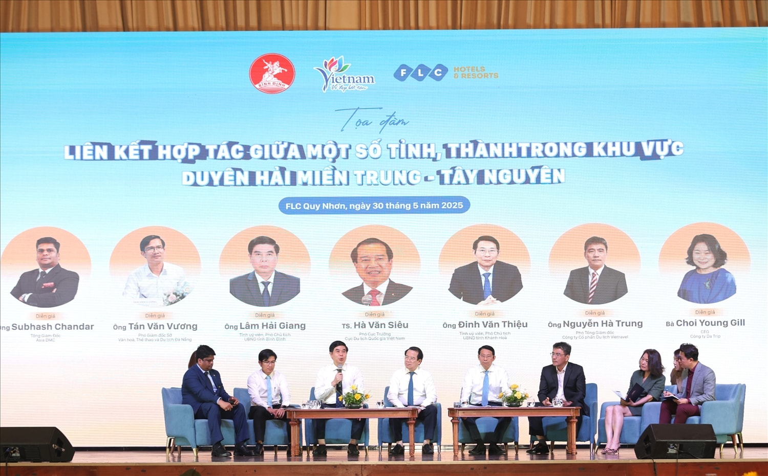 Các đại biểu tập trung thảo luận tìm hướng liên kết phát triển du lịch một số tỉnh, thành trong khu vực Duyên hải miền Trung - Tây Nguyên