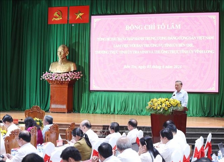 Tổng Bí thư đề nghị, đẩy mạnh phát triển kinh tế trên nền tảng khoa học công nghệ, vốn nhân lực và phát triển kinh tế tư nhân