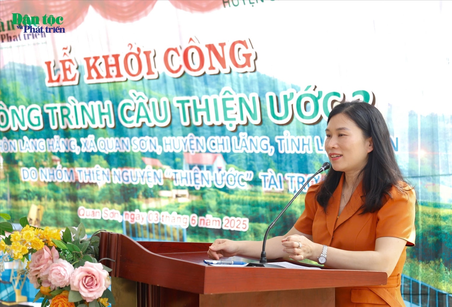 Bí thư Huyện uỷ Chi Lăng (Lạng Sơn) Trần Thanh Nhàn phát biểu tại buổi lễ