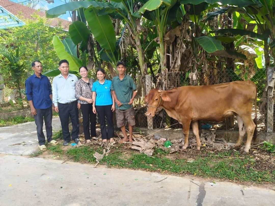  Không chỉ có nhà mới  khang trang, người dân còn được chính quyền địa phương tập trung hỗ trợ sinh kế để  vươn lên thoát nghèo