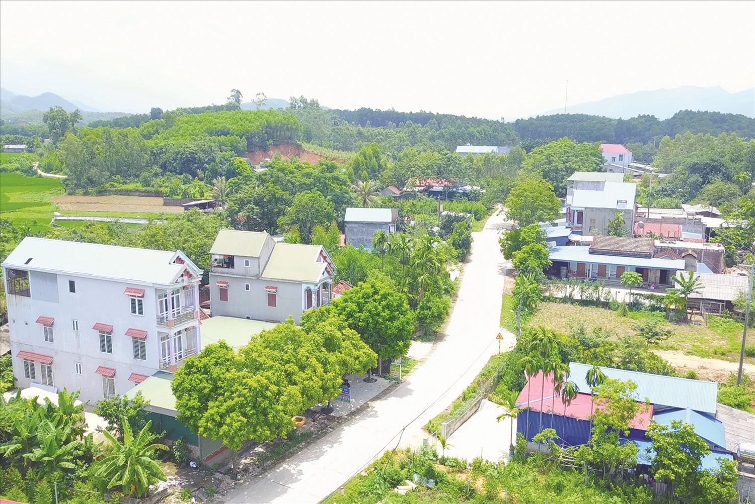 Các Chương trình MTQG không chỉ là giải pháp tài chính đơn thuần mà còn là công cụ chính sách quan trọng để rút ngắn khoảng cách phát triển giữa các vùng, miền.  Ảnh minh họa