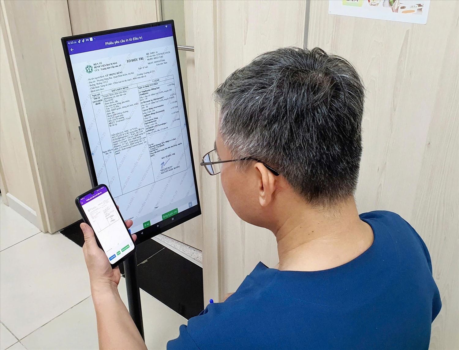 Triển khai bệnh án điện tử tại Bệnh viện Bạch Mai. Ảnh: Thành Dương