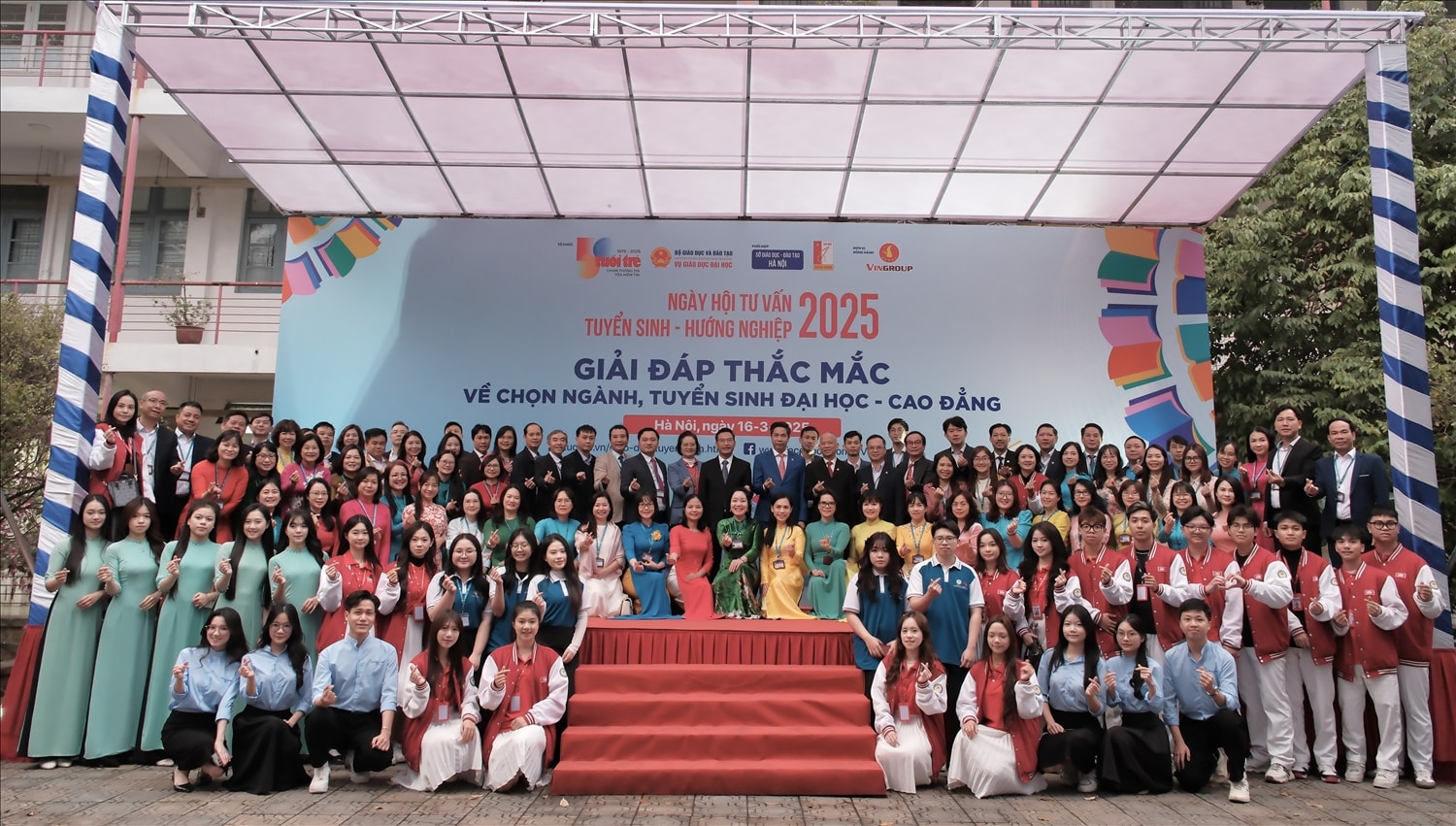 (Ban Chuyên đề-Chuyên đề của Học viện Tài chính)  Học viện Tài chính – Nơi đào tạo công dân số cho nền kinh tế số 1