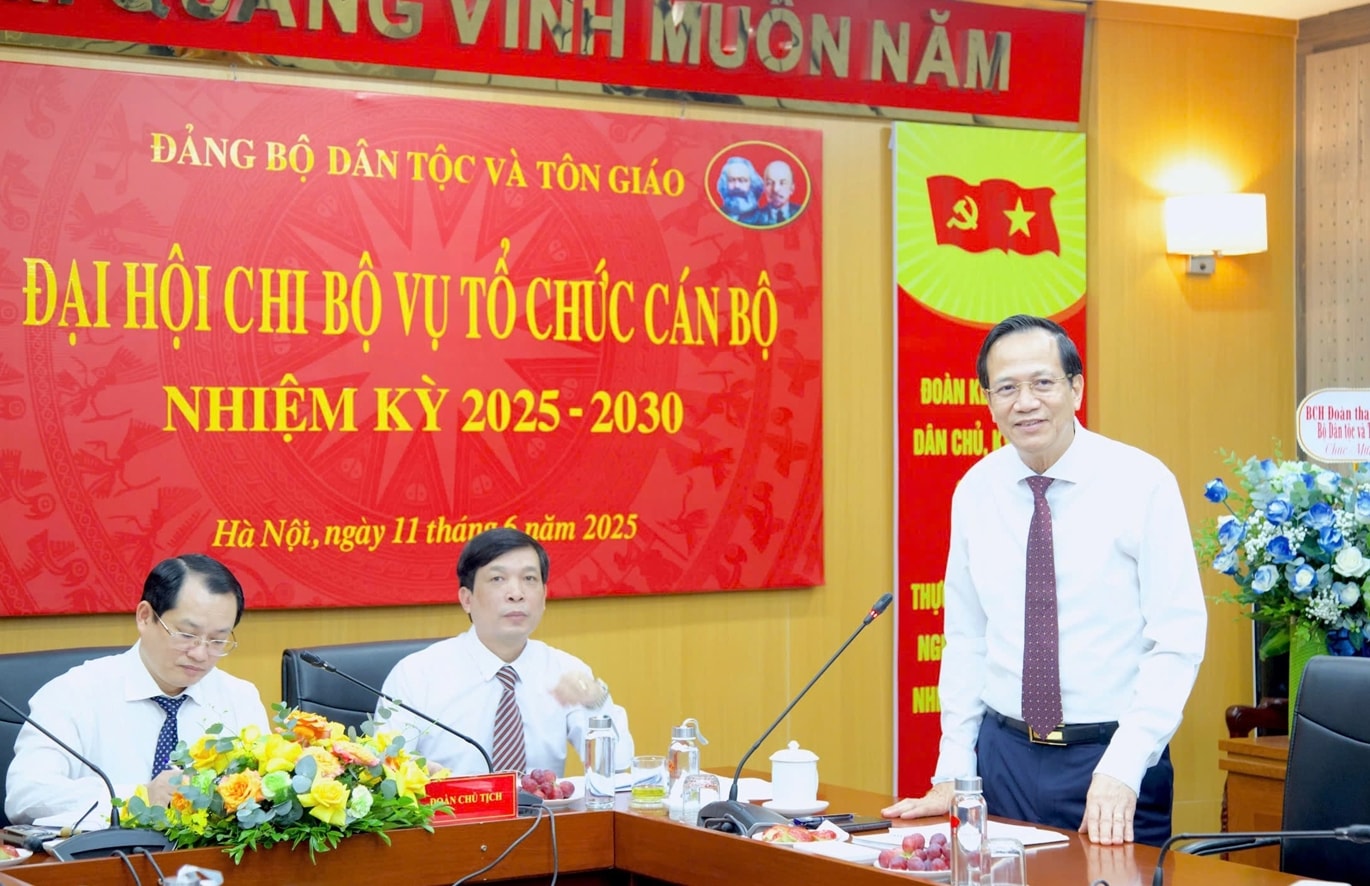 Bí thư Đảng ủy, Bộ trưởng Bộ Dân tộc và Tôn giáo Đào Ngọc Dung  tới dự và phát biểu chỉ đạo tại Đại hội