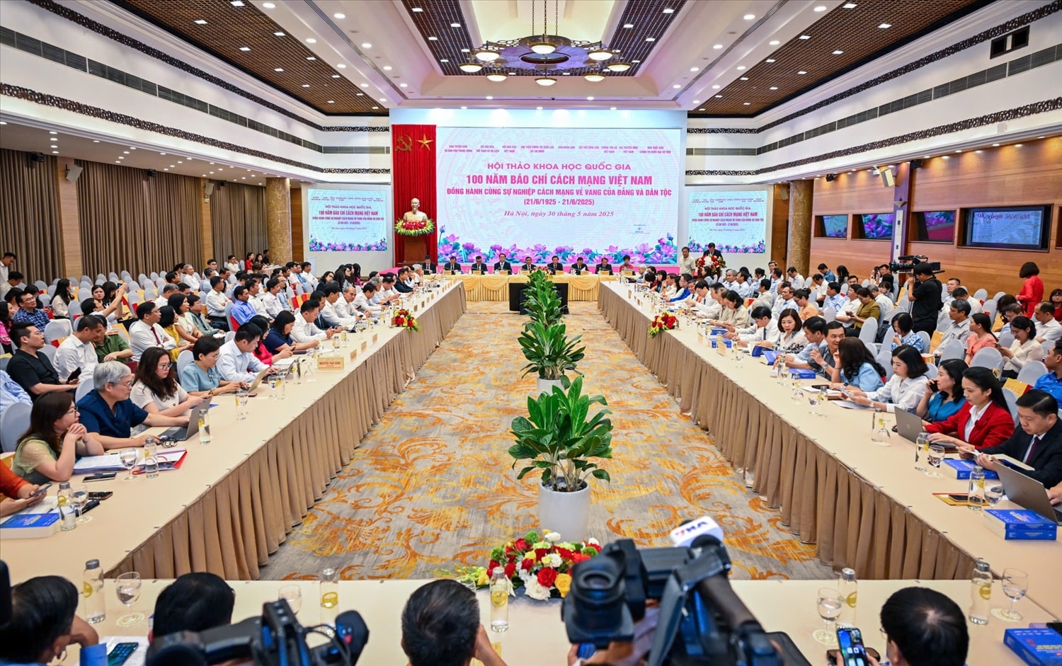 Quang cảnh Hội thảo khoa học Quốc gia 