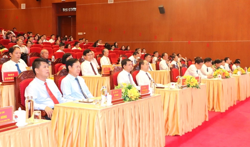 Các đại biểu tham dự chương trình