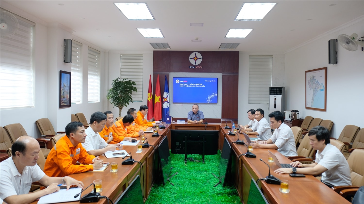 Tổng Công ty Điện lực miền Bắc triển khai phương án ứng phó với bão số 3 theo phương châm “4 tại chỗ” 1