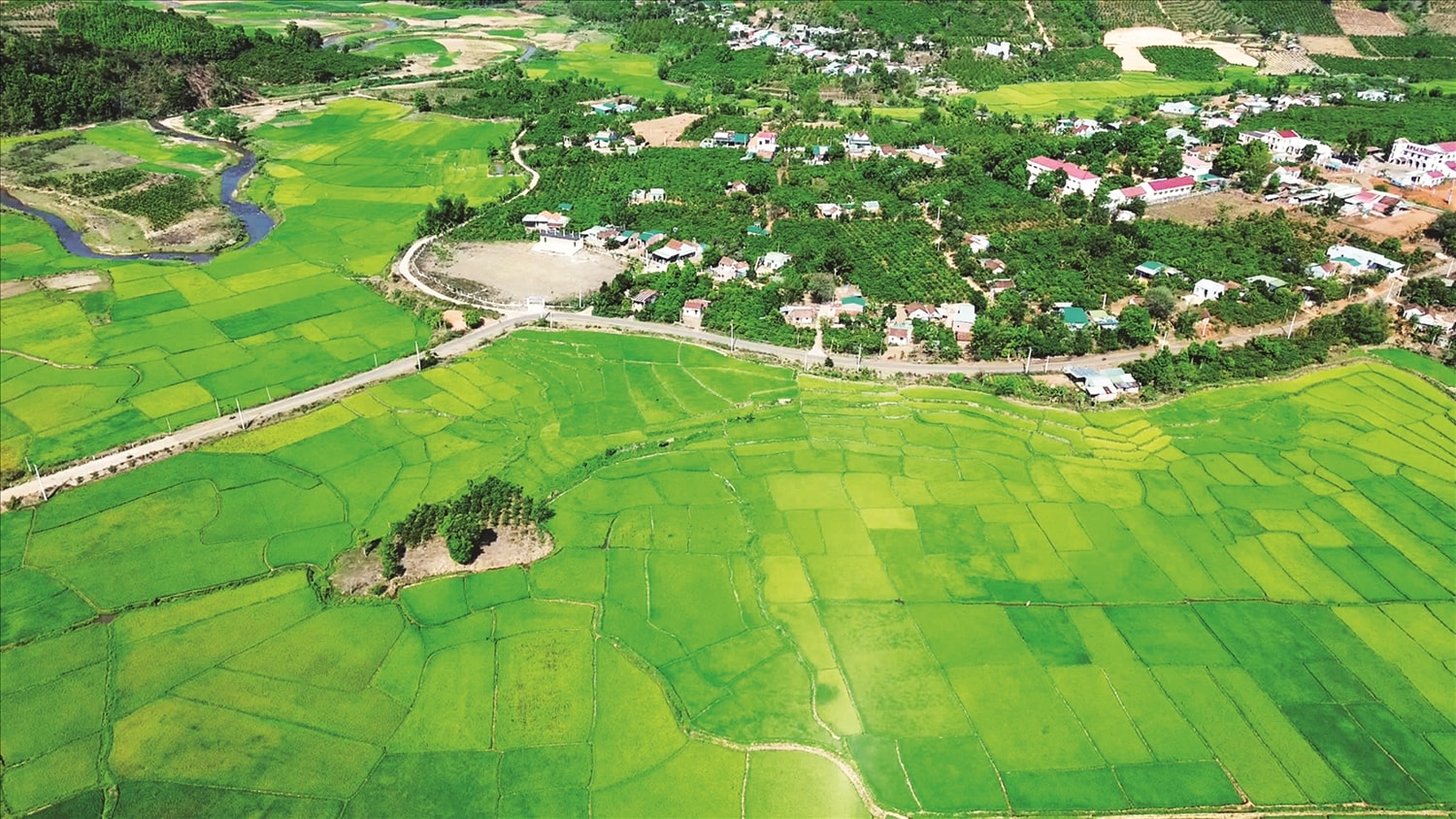 Vùng đồng bào DTTS tỉnh Đắk Lắk ngày càng khang trang