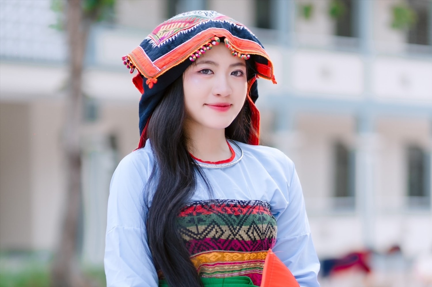 Vi Như Nguyệt đã xuất sắc giành 27,25 điểm khối C00 trong kỳ thi tốt nghiệp THPT, trở thành thủ khoa của trường. Ảnh: NVCC