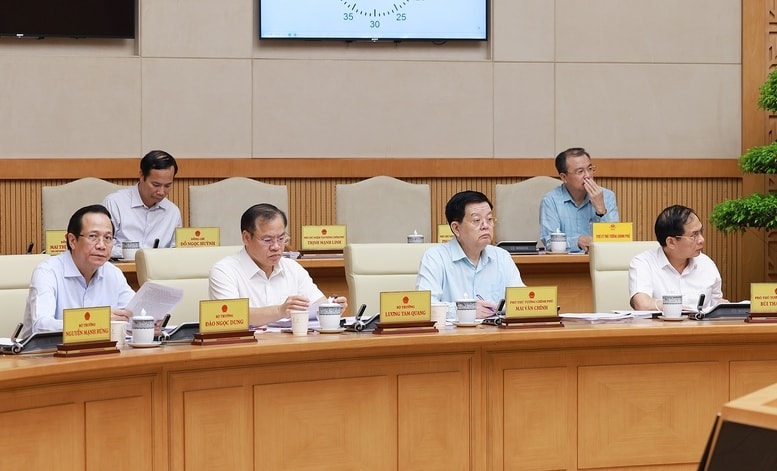 Các Phó Thủ tướng Chính phủ, lãnh đạo các bộ, ngành tham dự Phiên họp - Ảnh: VGP/Nhật Bắc