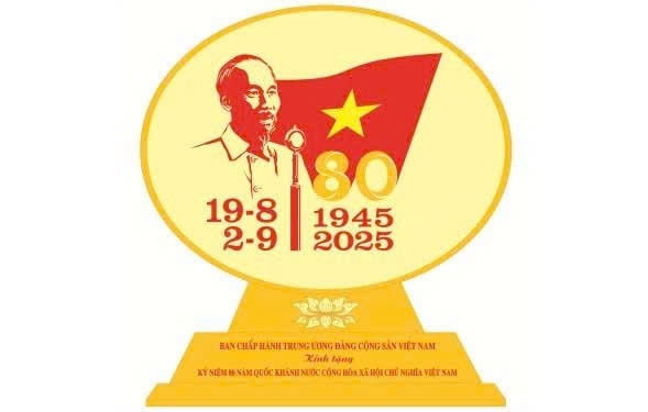 Phê duyệt mẫu biểu trưng quà tặng được sử dụng chính thức trong các hoạt động tuyên truyền Kỷ niệm 80 năm Cách mạng Tháng Tám thành công và Quốc khánh 2/9