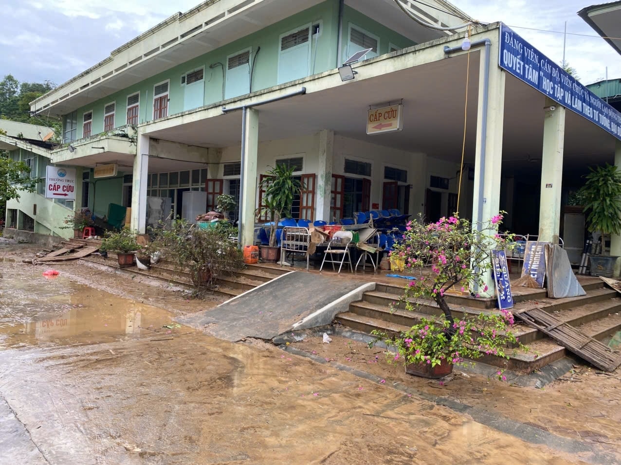 Khoa cấp cứu không thể cấp cứu