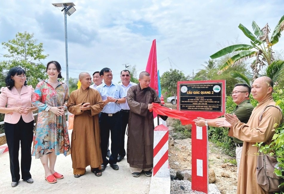 Cầu dân sinh Giác Quang 2 tại xã Thanh Sơn được khánh thành ngày 25/4/2025 từ nguồn vận động của Ban Trị sự Giáo hội Phật giáo Việt Nam tỉnh Đồng Nai Cầu dân sinh Giác Quang 2 tại xã Thanh Sơn được khánh thành ngày 25/4/2025 từ nguồn vận động của Ban Trị sự Giáo hội Phật giáo Việt Nam tỉnh Đồng Nai