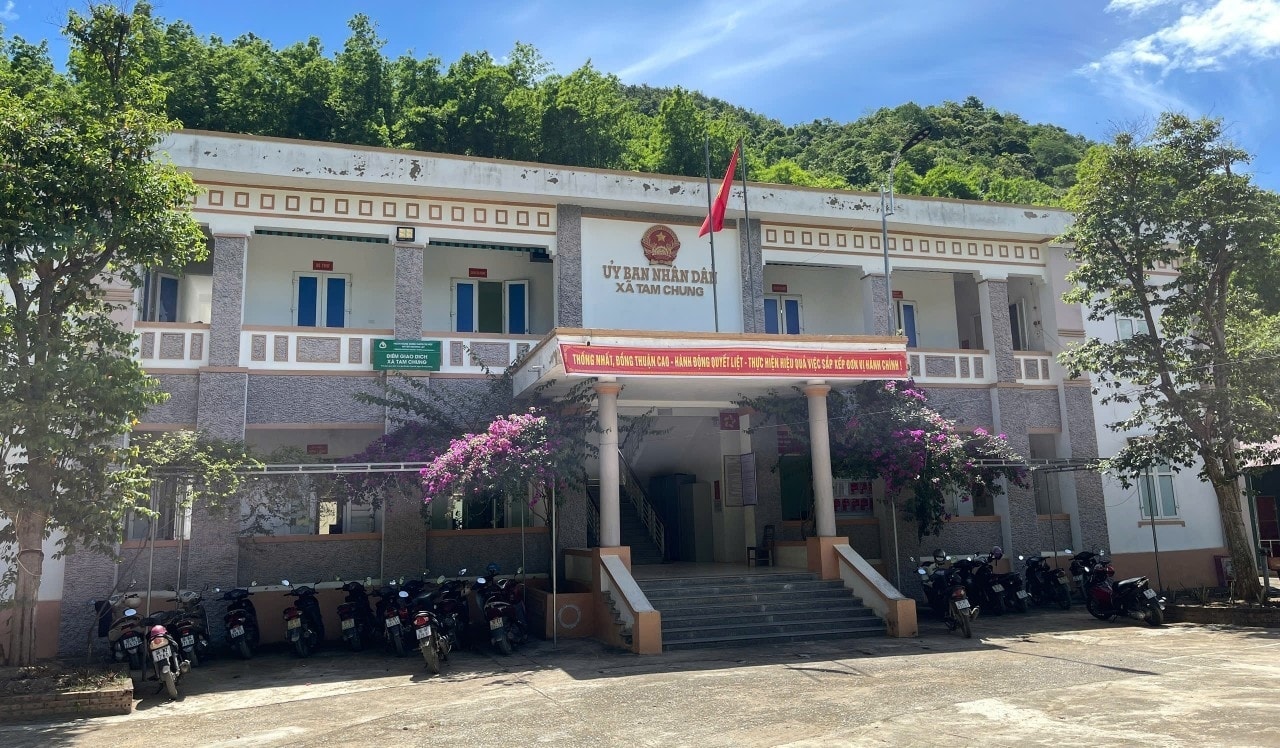 Công sở xã Tam Chung (thuộc huyện biên giới Mường Lát cũ), tỉnh Thanh Hóa còn thiếu nhiều trang thiết bị, cơ sở vật chất phục vụ công vụ sẽ được hỗ trợ đợt này (Ảnh: Quỳnh Trâm)