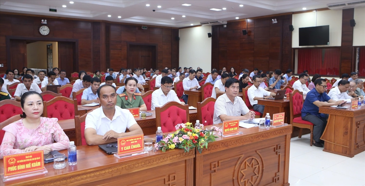 Các đại biểu tham dự Tọa đàm Các đại biểu tham dự Tọa đàm