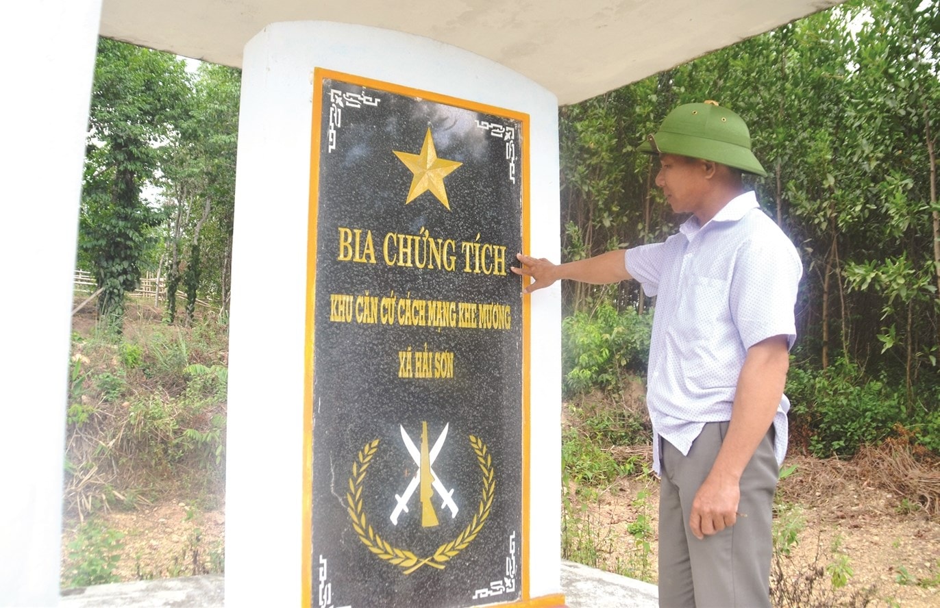 Bia chứng tích khu căn cứ cách mạng Khe Mương được địa phương và người dân xem là biểu tượng tự hào về quê hương giàu truyền thống cách mạng Bia chứng tích khu căn cứ cách mạng Khe Mương được địa phương và người dân xem là biểu tượng tự hào về quê hương giàu truyền thống cách mạng