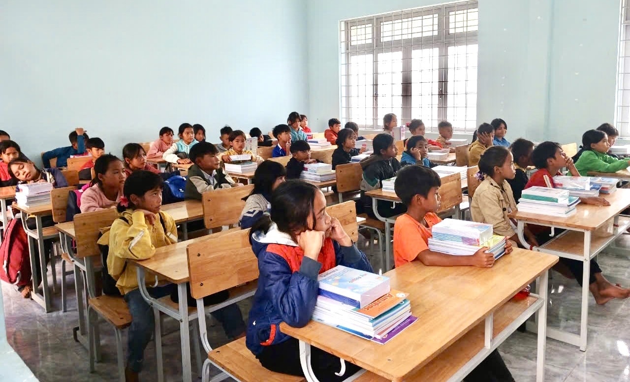 Việc đầu tư xây dựng trường phổ thông dân tộc nội trú tại các xã biên giới sẽ tạo điều kiện thuận lợi cho học sinh đồng bào DTTS học tập. (Ảnh: Ngọc Chí)
