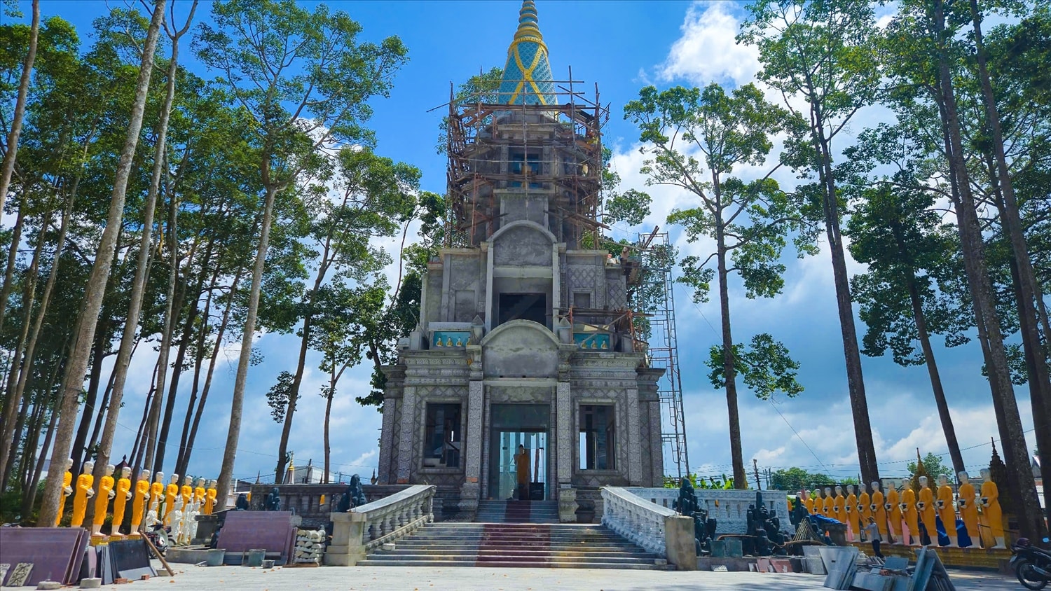 Hiện tại, chùa đang xây dựng thêm một số công trình. 