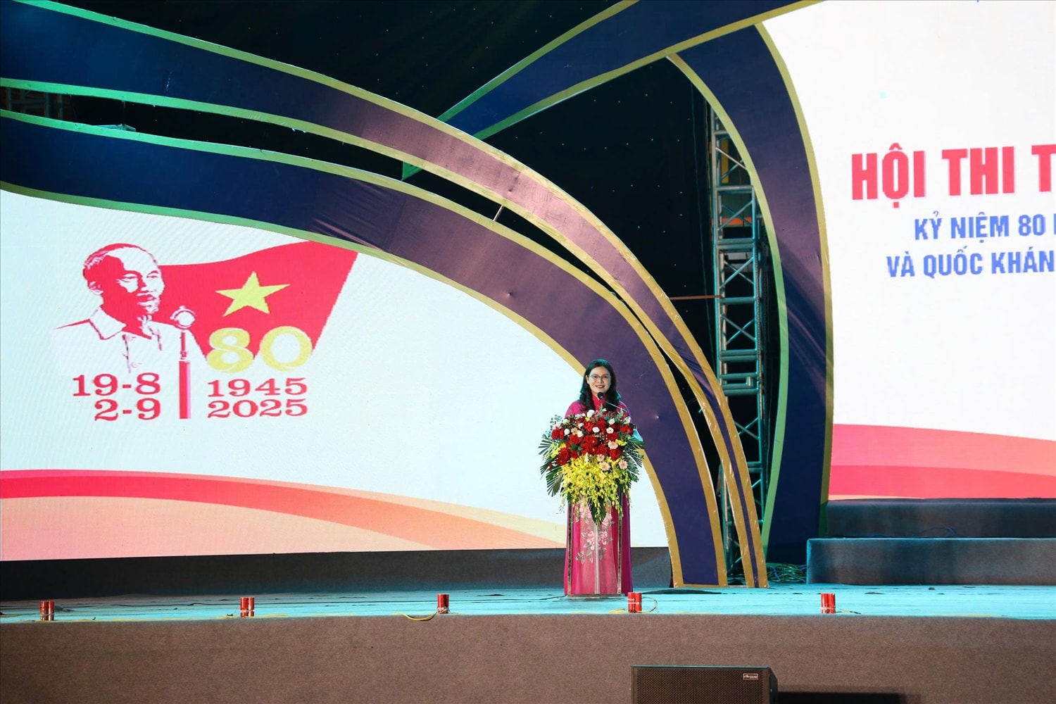 Phó Chủ tịch UBND tỉnh Tuyên Quang Vương Ngọc Hà phát biểu chào mừng buổi lễ Phó Chủ tịch UBND tỉnh Tuyên Quang Vương Ngọc Hà phát biểu chào mừng buổi lễ