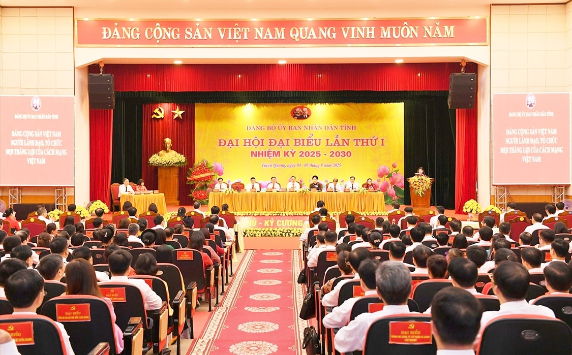 Toàn cảnh Đại hội đại biểu lần thứ I Đảng bộ UBND tỉnh Tuyên Quang nhiệm kỳ 2025 – 2030