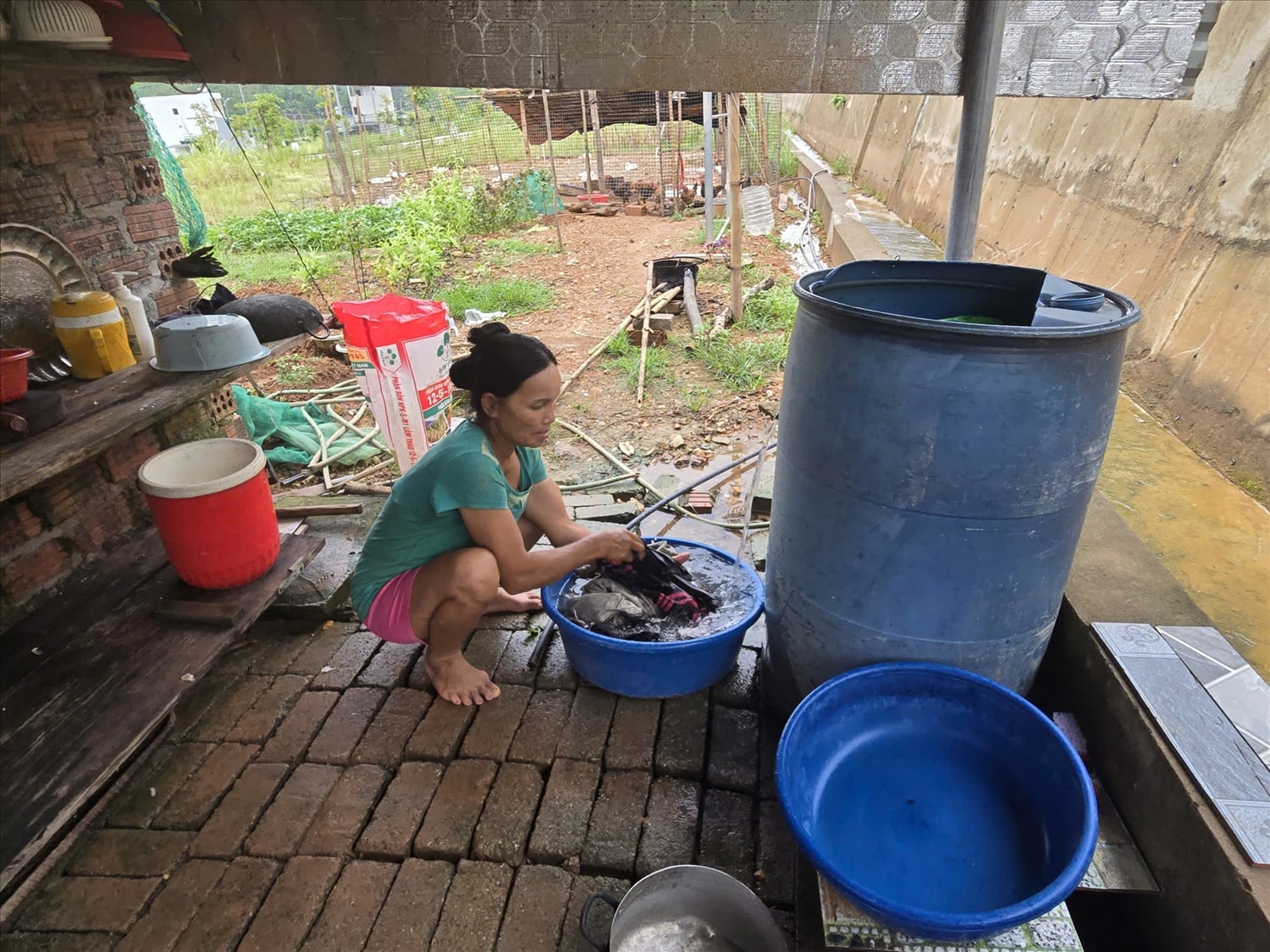 Gần 150 hộ dân thôn Đài Làng hiện đang đối mặt với tình trạng thiếu nước sinh hoạt - Ảnh Mỹ Dung