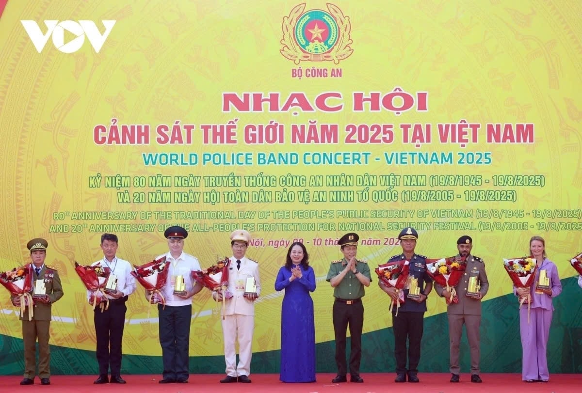 Các quốc gia tham gia Nhạc hội Cảnh sát thế giới năm 2025 gồm có: Liên bang Nga, Nhật Bản, Trung Quốc, Lào, Campuchia, Ả rập Xê út và nước chủ nhà Việt Nam. Ảnh:VOV