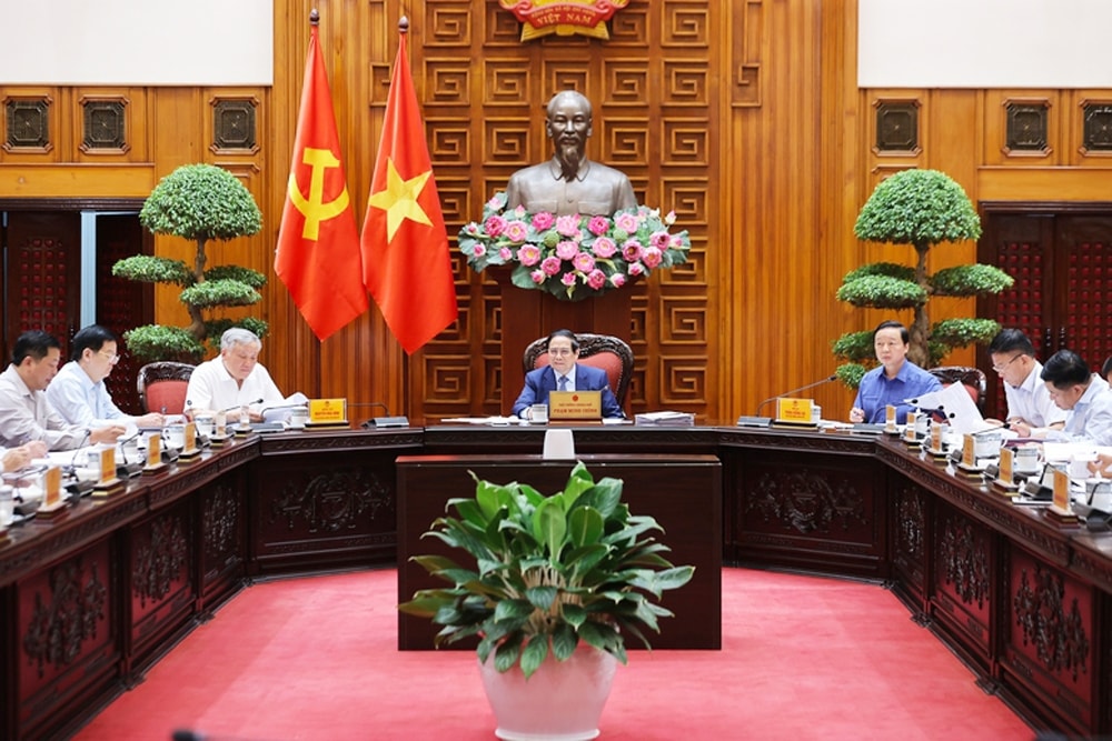 Thủ tướng Phạm Minh Chính chủ trì cuộc họp của Thường trực Chính phủ về công tác chuẩn bị tổ chức lễ khánh thành, khởi công các dự án, công trình chào mừng kỷ niệm 80 năm Quốc khánh - Ảnh: VGP/Nhật Bắc