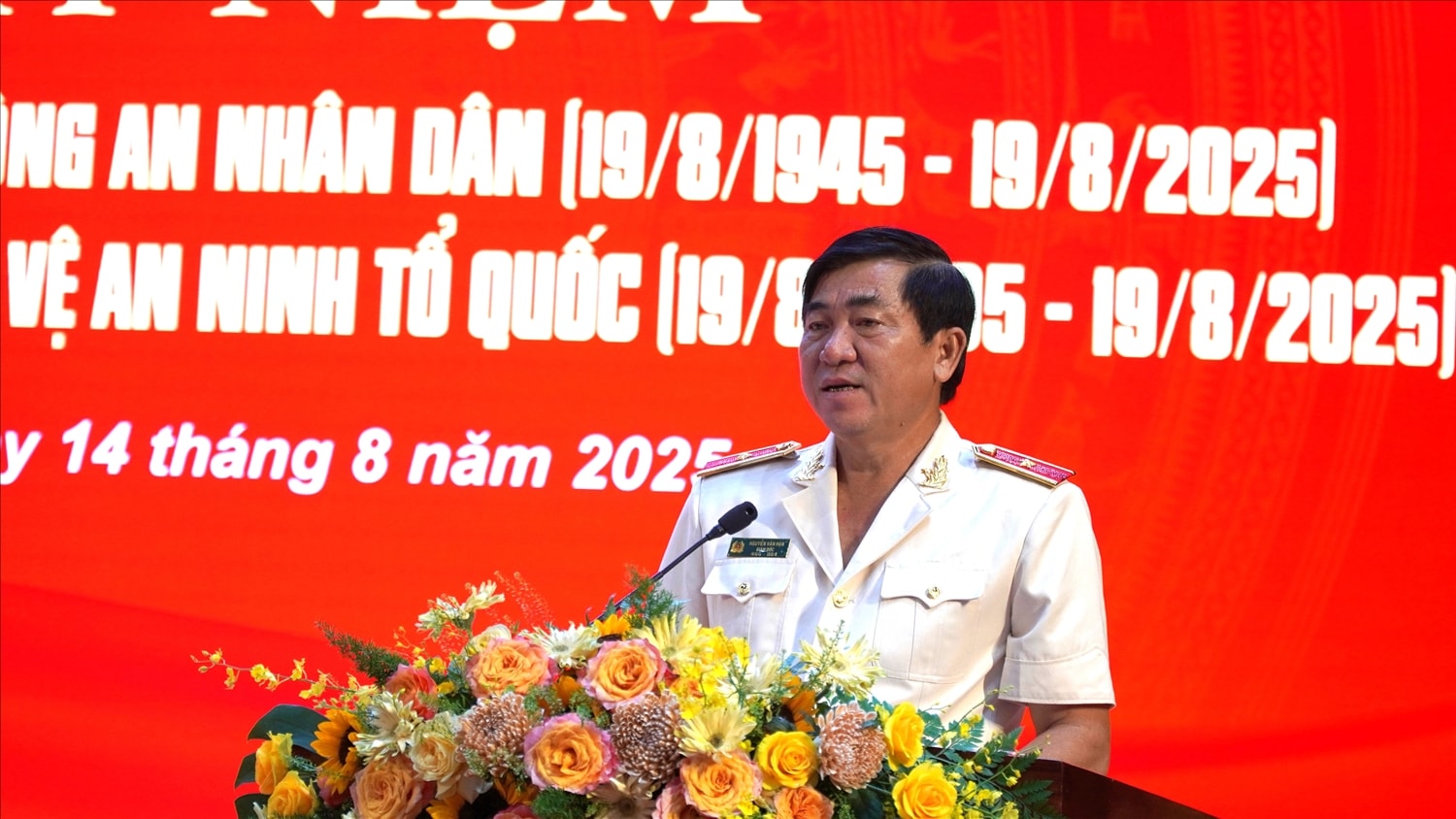 Thiếu tướng Nguyễn Văn Hận, Giám đốc Công an tỉnh An Giang phát biểu tại buổi lễ.